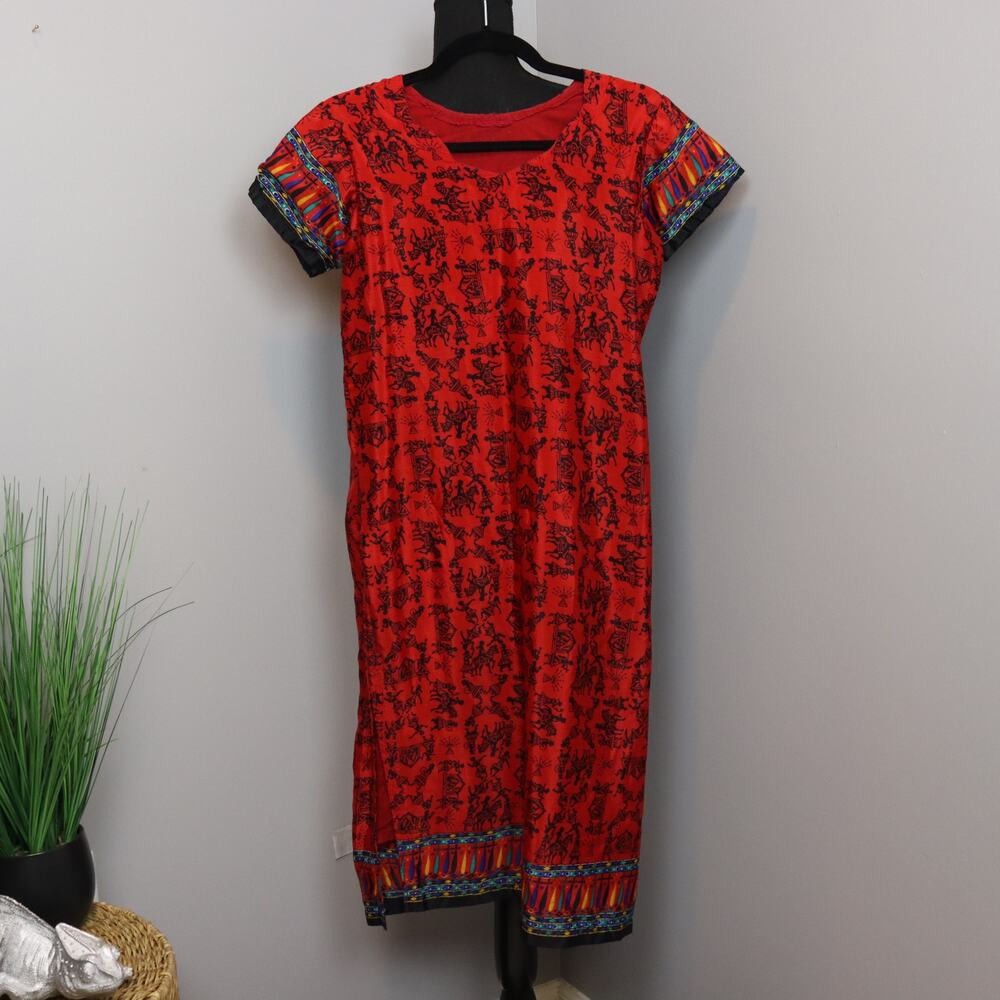 Vintage unbranded (tag missing) silk dress with asian motif